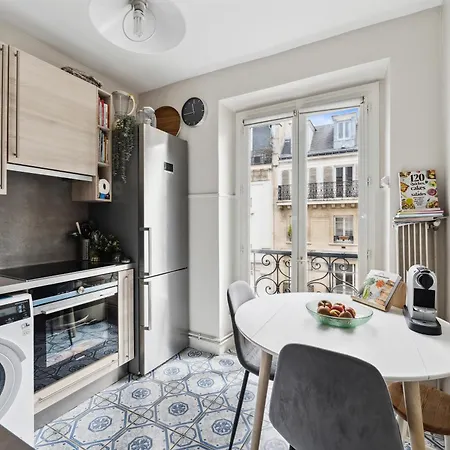 Veeve - Artistic Flair Apartment Paris